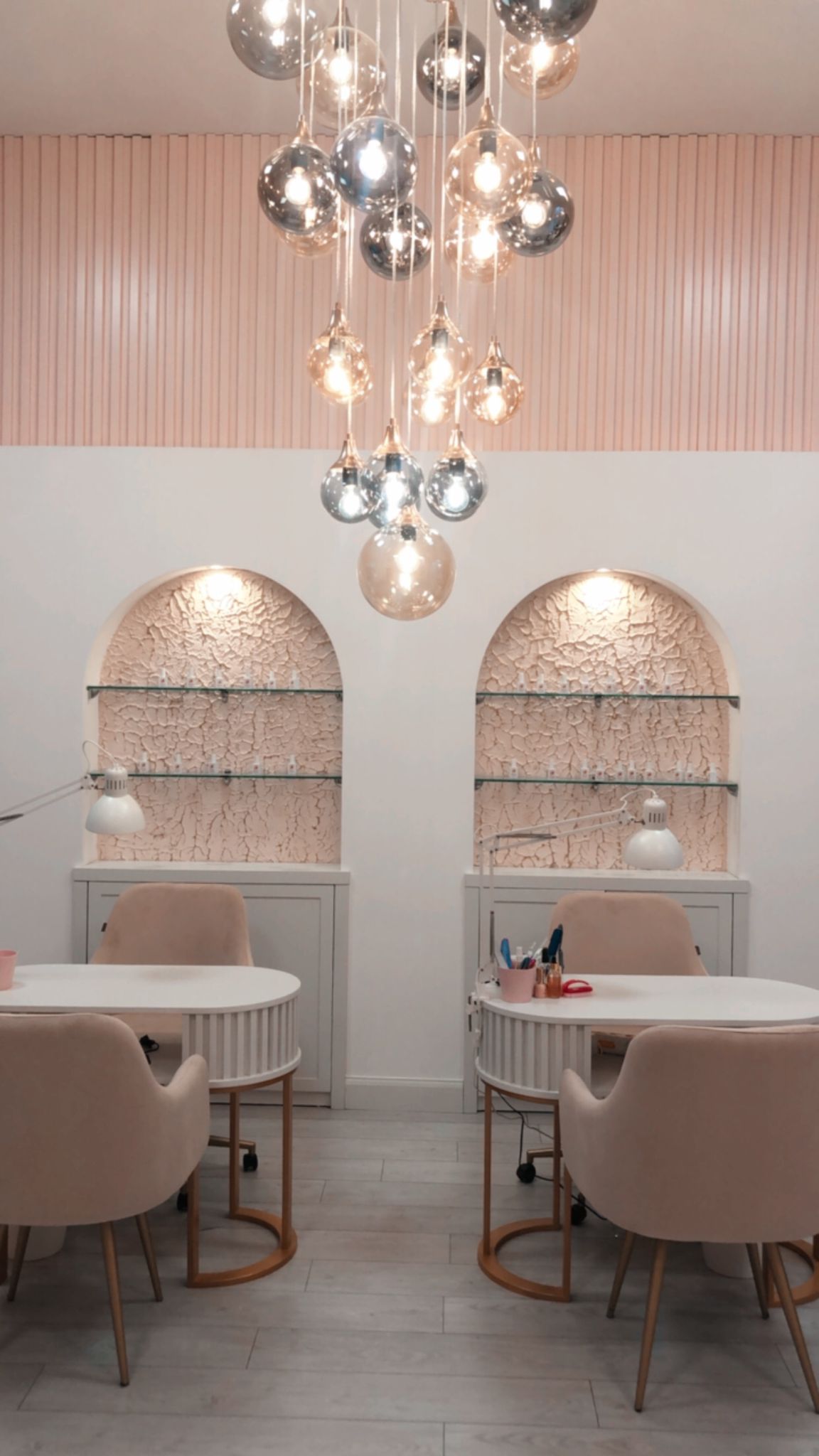 Nail Garden Beauty — salondan bir kare