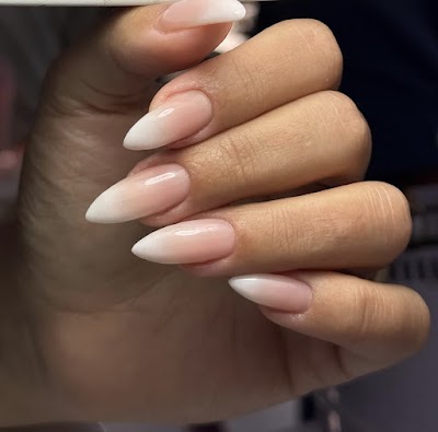 Eda Güzhan Beauty Center — kare 3
