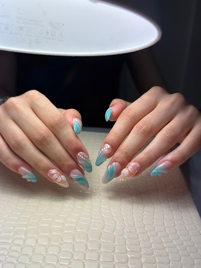 Eda Güzhan Beauty Center — kare 2