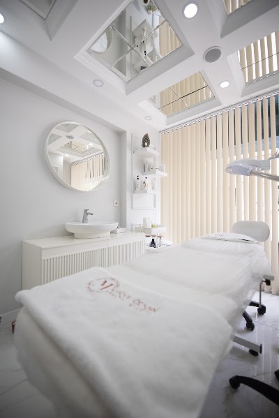 Merve Özkan Beauty Studio — kare 4